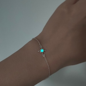 Elune's Guide Bracelet - Unique Turquoise Eight Pointed Star Glow Bracelet - Sterling Silver 925