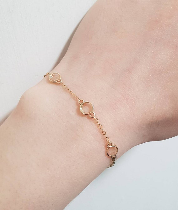 circle charm bracelet