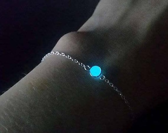 Blue Glow Bracelet - World of Warcraft Inspired Collection: Elune - Azeroth - WoW -Elune Energy Bracelet