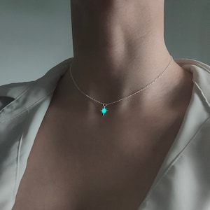 Collier étoile du Nord d'Elune - Collier phosphorescent étoile à huit branches turquoise unique - Argent sterling 925 - Tout bleu