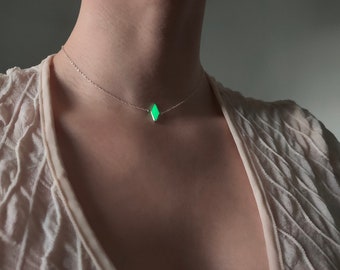 Green Stat Diamond Necklace - Glowing Solid Sterling Silver Necklace - Sims Inspired