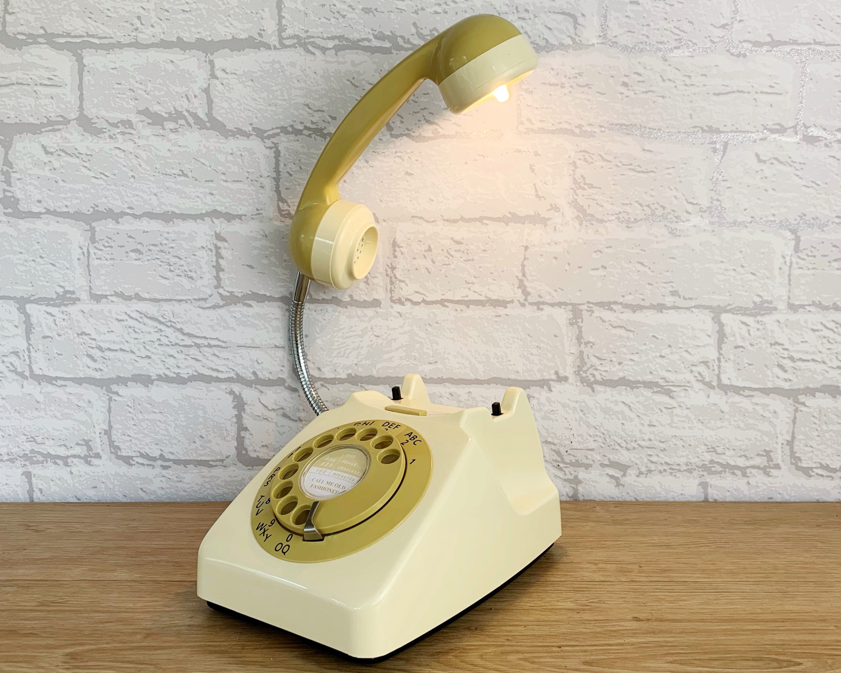 懐かしいレトロなランプ、回転ダイヤル式電話ランプ。 - Etsy 日本
