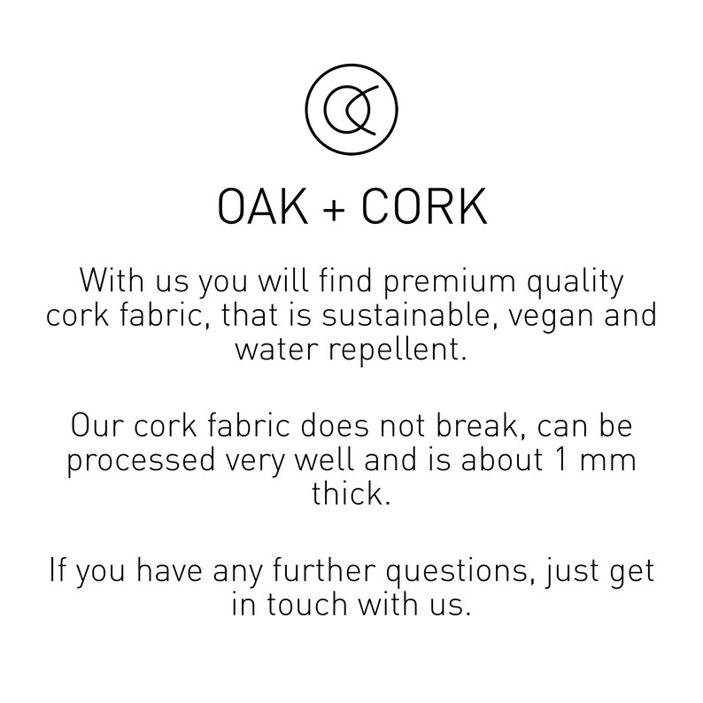 Puede incluir: El texto dice "OAK + CORK" con un logotipo de una letra Q estilizada. El texto a continuaci&oacute;n describe la tela de corcho como de calidad premium, sostenible, vegana e impermeable. Tambi&eacute;n indica que la tela es resistente y tiene un grosor de aproximadamente 1 mm.