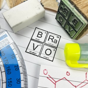 Timbre de l’enseignant | Bravo