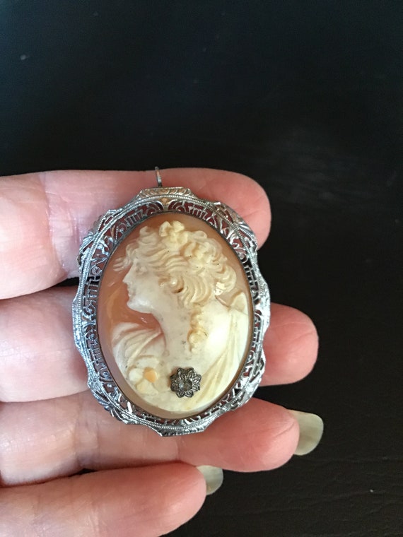 SALE ! Antique Carved Shell Cameo brooch - pin - … - image 2