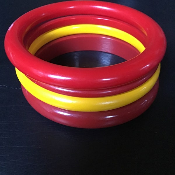 SALE ! 4 Vintage Bakelite Bangles - bracelets - red - yellow - lot  - jewelry - estate