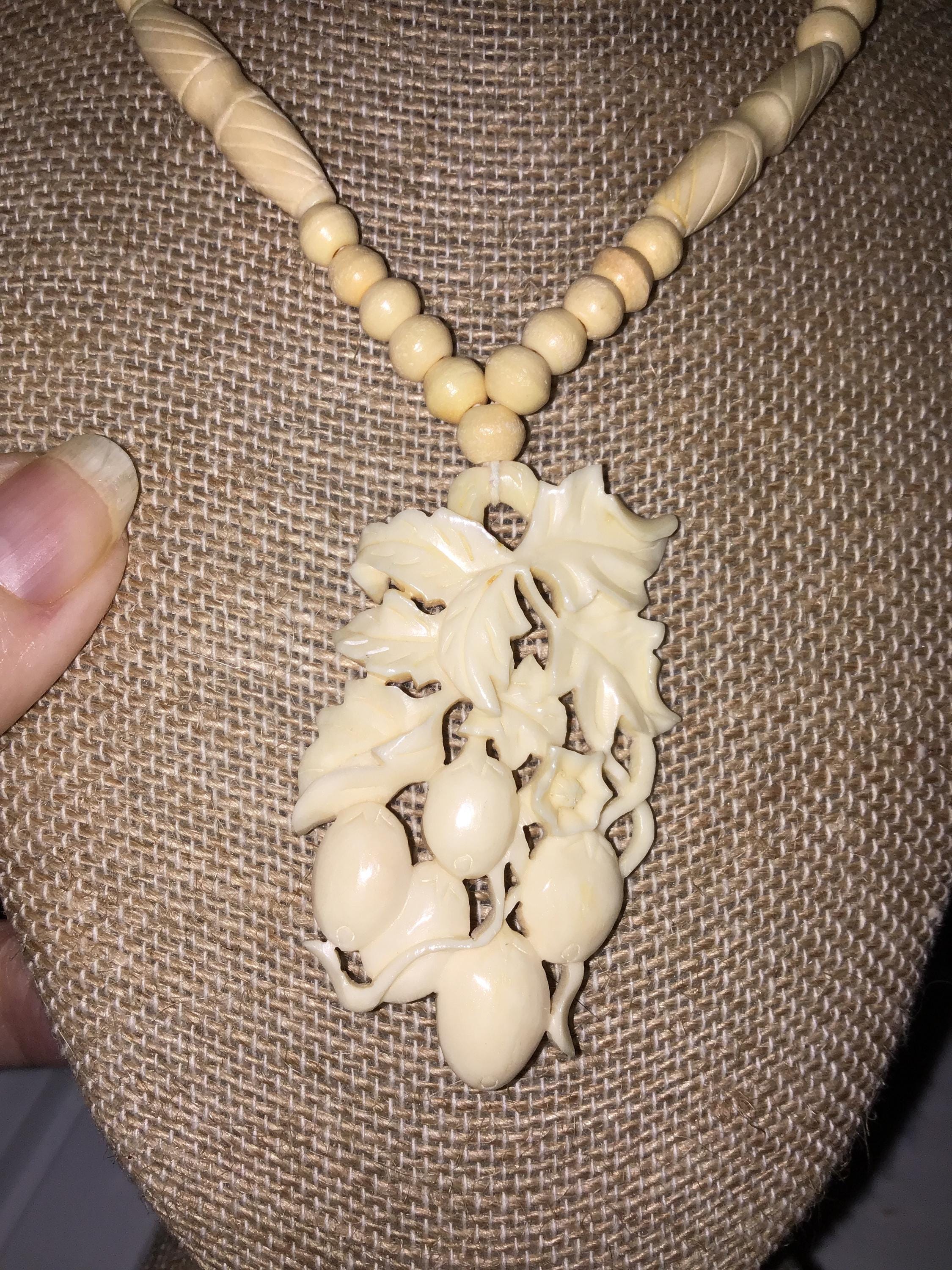 SALE ! Long Vintage carved Bone pendant necklace - beaded - fruits - bovine - 1960’s - 1950’s - mid century    - jewelry - estate