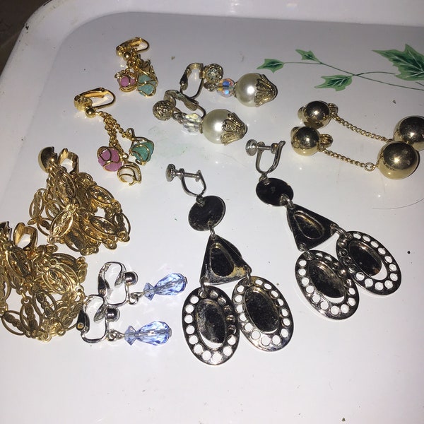 SALE ! 6 Pairs Vintage Dangle Earrings - clip on - screw back - blue - drop - crystal - gold tone - lot - jewelry  - estate