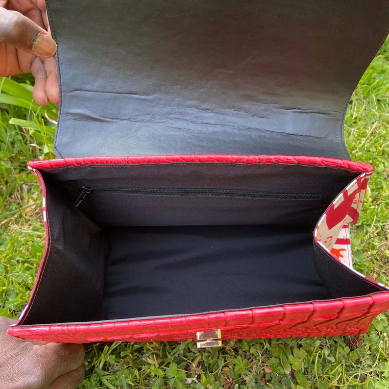 Handcrafted handbag in WAX fabric and synthetic leather / produced in Ivory Coast / women's bag in synthetic leather and wax fabric image 6
