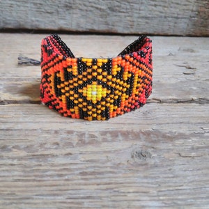 Red bead loom bracelet,Cuff beaded bracelet,Geometric bracelet,Ethno bracelet for man/women,Handmade bracelet,Beadwork jewelry,Native style
