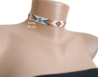 Blanco - collar de gargantilla turquesa, gargantilla con cuentas unisex, gargantilla blanca de estilo étnico, gargantilla Beadloom, collar de abalorios, joyería hecha a mano