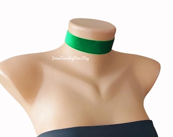 Velvet Ribbon Choker: Minimalist Handmade Jewelry