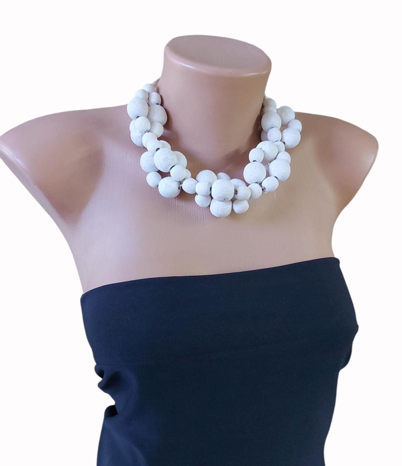 White Chunky wooden necklace, White matte beaded necklace, Statement necklace for women, Large bead necklace, Eco jewelry