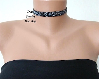 Collier Ras De Cou Artisanal Fleuri - Motif Seringat Blanc, Perles De Verre, Fabriqué En France