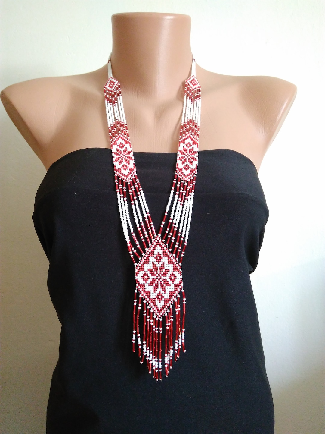 Vintage Native American Cherokee Beaded Medallion Necklace...