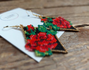 Red rose earrings from tiny beads,Red beaded earrings,Red/Black/gold bead earrings,Flowers earrings,Beaded jewelry for women,Handmade gift