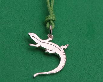 Lizard pendant handmade in sterling silver