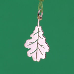 Eikenblad hanger, handgemaakt in 925 zilver - Bloemenhanger - natuur - natuurliefhebbers - zilver eiken
