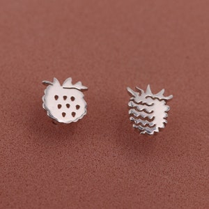 Small strawberry and raspberry earrings in sterling silver handmade - micro earrings - blackberries earrings