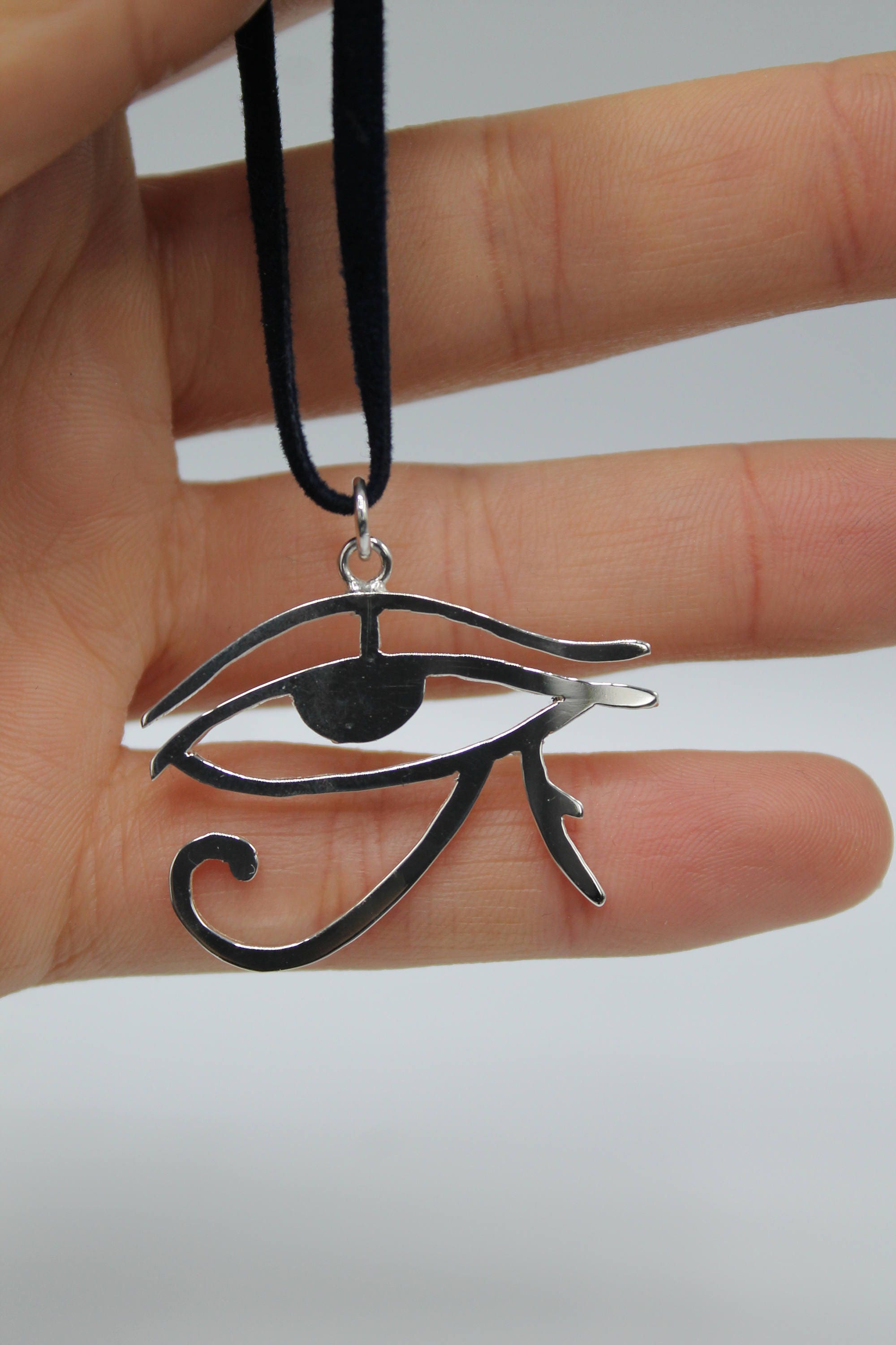 ChicSilver Collana Croce E Occhio Di Horus In Argento 925 – Gioiello Portafortuna Con Catena Regolabile, Idea Regalo Per Lei E Lui In Scatola Regalo