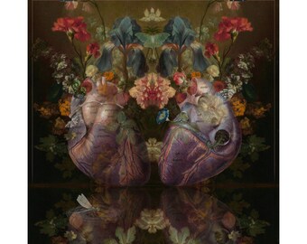 Póster victoriano con corazón floral, acabado mate, vertical / Calavera floral, arte botánico "Dama en apuros"