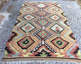 Vintage Turkish Kilim Rug: Handmade Wool Bohemian Area Rug (57x104 inches)