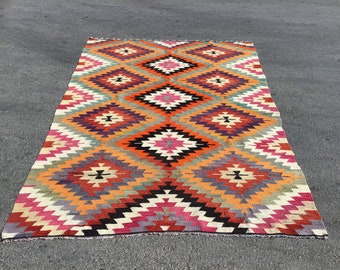 Oversized kilim rug, vintage kilim rug, Turkish red rug, large rug, room rug, 6.2 x 9.1 ft, bohemian rug, decorative turkish kilim,