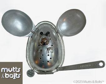 Metal Mouse Sculpture/Wall Art/Vintage Kitchen Stuff