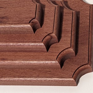 Solid Genuine Mahogany Plaque, 0.8&quot; Thick - (Choose your size) 2 keyhole slots, 1/4 inch round over edge, Hardwood plaques, Blank Plaques