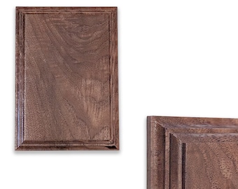 Walnut Wood Plaque: 5x7" with Classical Edge