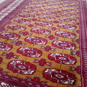 ブハラの手織りテッケラグ トルクメニスタン製のブハラカーペット 200 x 140 cm、希少な金色