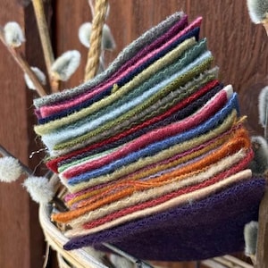 Hand-Cut Pre‑Felted Wool Squares (25‑Piece Bundle) • Artisan Hand and Mill-Dyed Wool for Needle Felting, Quilting & Fiber Arts