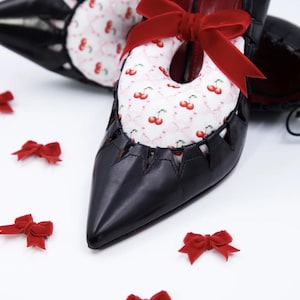 Cherry Kiss Shoe Stuffer Inserts