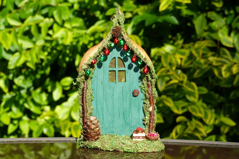 Green Fairy Door - Birthday Gift, Home Decor, Miniature Gift, Garden Fairies, Fairy House, Fae, Fairy Garden, Miniature Door, Home Decor 