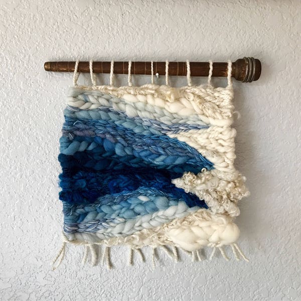 SEA FOAM // woven wall hanging / wall weaving / woven wall art / wall tapestry / yarn wall hanging / yarn tapestry / yarn wall art