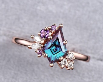 Vintage kite cut Alexandrite engagement ring cluster rose gold engagement ring art deco moissanite amethyst ring dainty wedding ring women