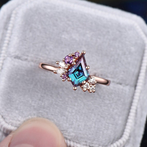 Vintage Kite Cut Alexandrite Engagement Ring Cluster Rose Gold Engagement  Ring Art Deco Moissanite Amethyst Ring Dainty Wedding Ring Women - Etsy
