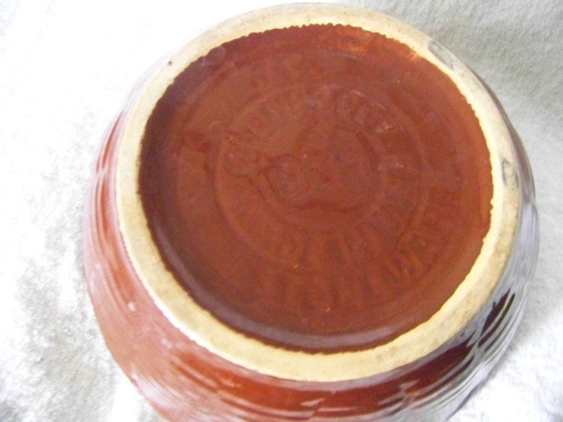Vintage Watt Stoneware Basket Wave Covered Brown Bowl 805