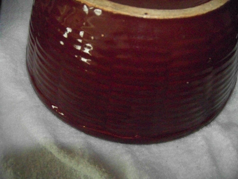 Vintage Watt Stoneware Basket Wave Covered Brown Bowl 805