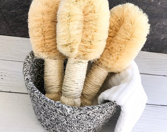 Skin Smoothing Brush, Exfoliating Dry Body Brush, Natural Sisal Palm Vegan Brush, Polishing Detox Brush, Self Care Spa Tool Massage Gift