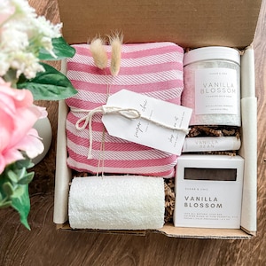 Spa Gift Set, Relaxing Birthday Gift for Her, New Mom Pamper Box, Friend Self Care Box, Coworker Thank You Thinking of you