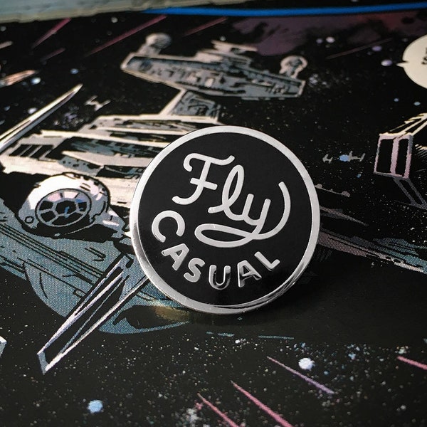 Pin de esmalte de Star Wars - cita de Fly Casual Han Solo - arte de star wars - pin piloto - pin bastante entusiasta