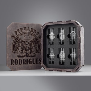 Tequila shot glasses set with wooden tray, board member gift, engraved vodka glass set, 25th birthday gift, realtor closing gift