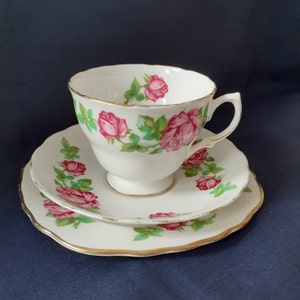 Vintage Royal Vale Cup, Saucer and Plate Set