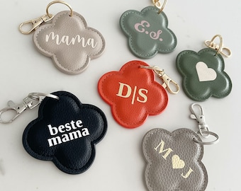 DELOA® Personalized Clover Keyring | Faux Leather Pendant | Christmas Gift | Personalized Gifts | Bag Charm