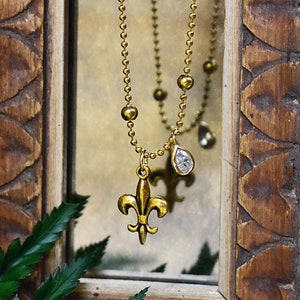 Magische Fleur De Lis Charmeketting, Kristallen Hanger Ketting, Goud Messing Charmeketting (EPJ-NMA10AAC11)