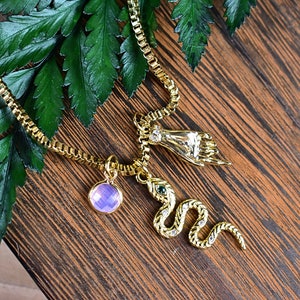 Talisman Snake Charm Necklace, Crystal Snake Hand Pendant Necklace, Gold Layering Charm Necklace (EPJ-NMA10AAC12)