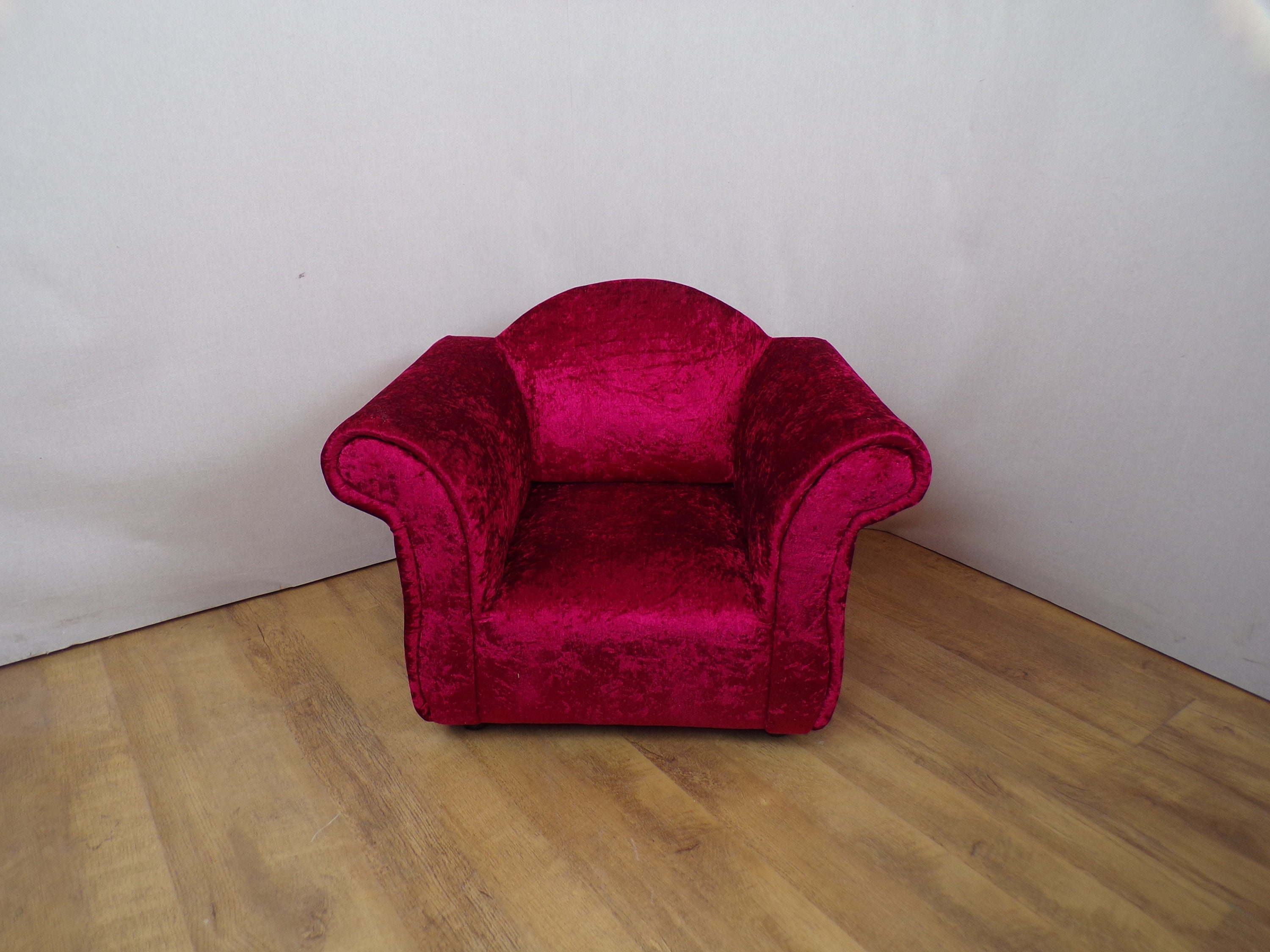 Kids crushed velvet chair discount