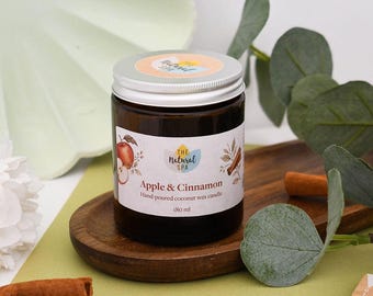 Apple & Cinnamon Scented Candle | Hand-Poured | Warm and Cosy Autumn and Christmas Fragrance | 180ml