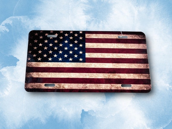 Distressed Grunge American Flag License Plate - USA Rustic Vintage - Metal Bar Sign, Patriotic Wall Decor - 4th of July - Veteran Gift